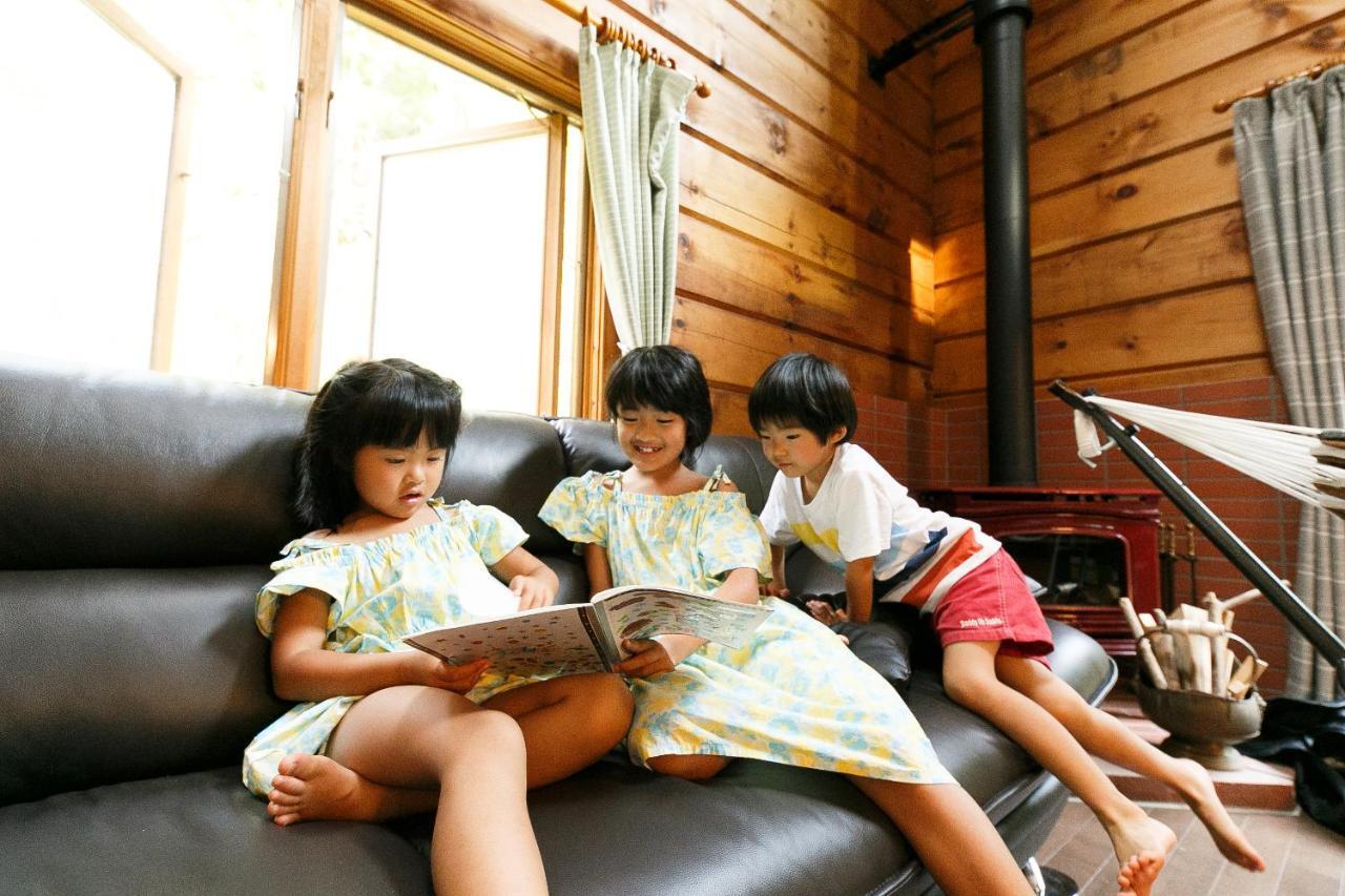 ログハウスせせらぎ Tsuru Buitenkant foto